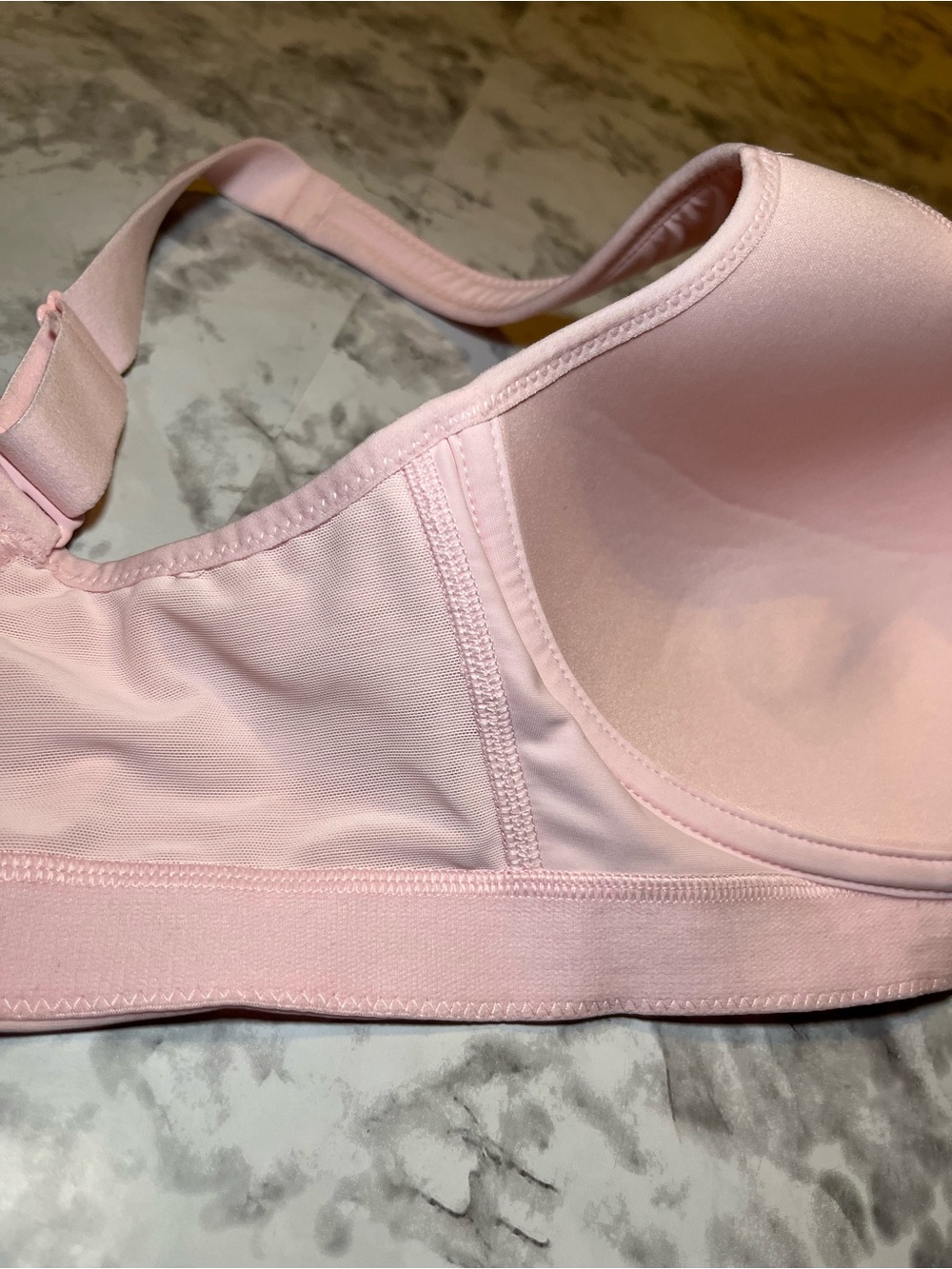 lululemon athletica Light Pink Wireless Molded-Cup Sports Bra - Picture 10 of 10